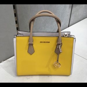 Michael Kors Large Leather Hope Satchel